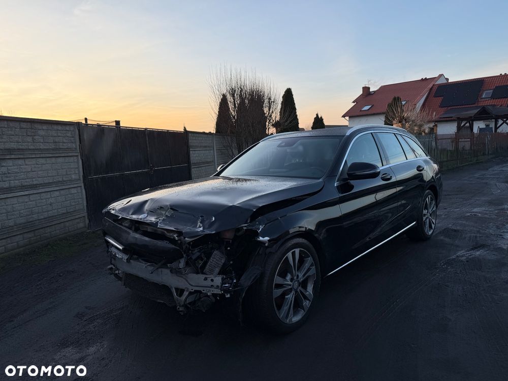 Mercedes-Benz Klasa C 220 CDI Avantgarde Edition - 8