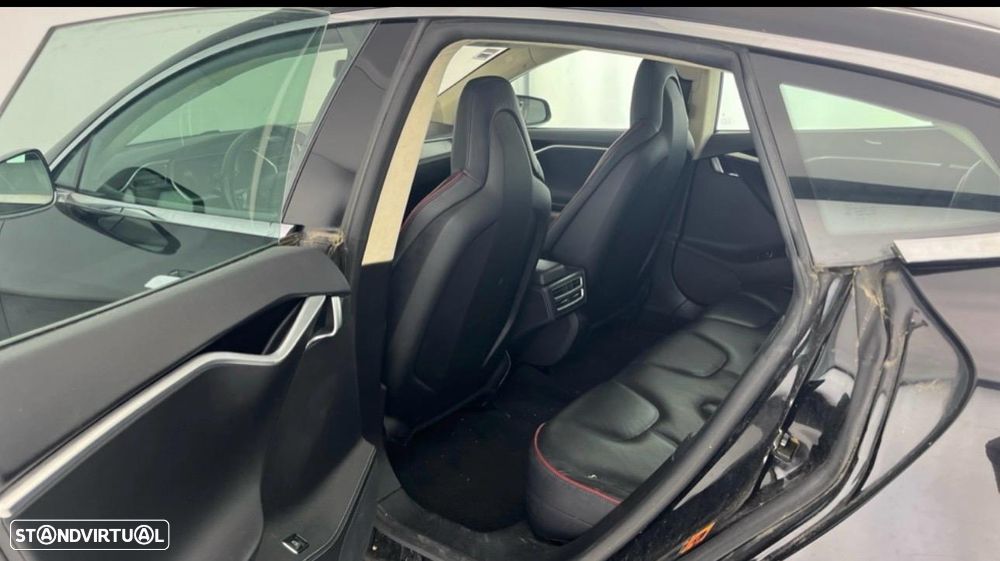 Tesla Model S 85 - 15