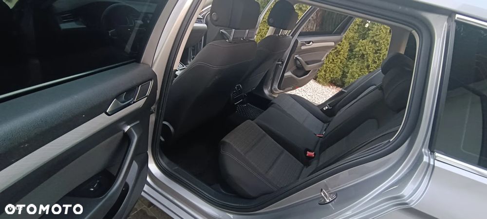Volkswagen Passat 1.5 TSI EVO Business DSG - 18