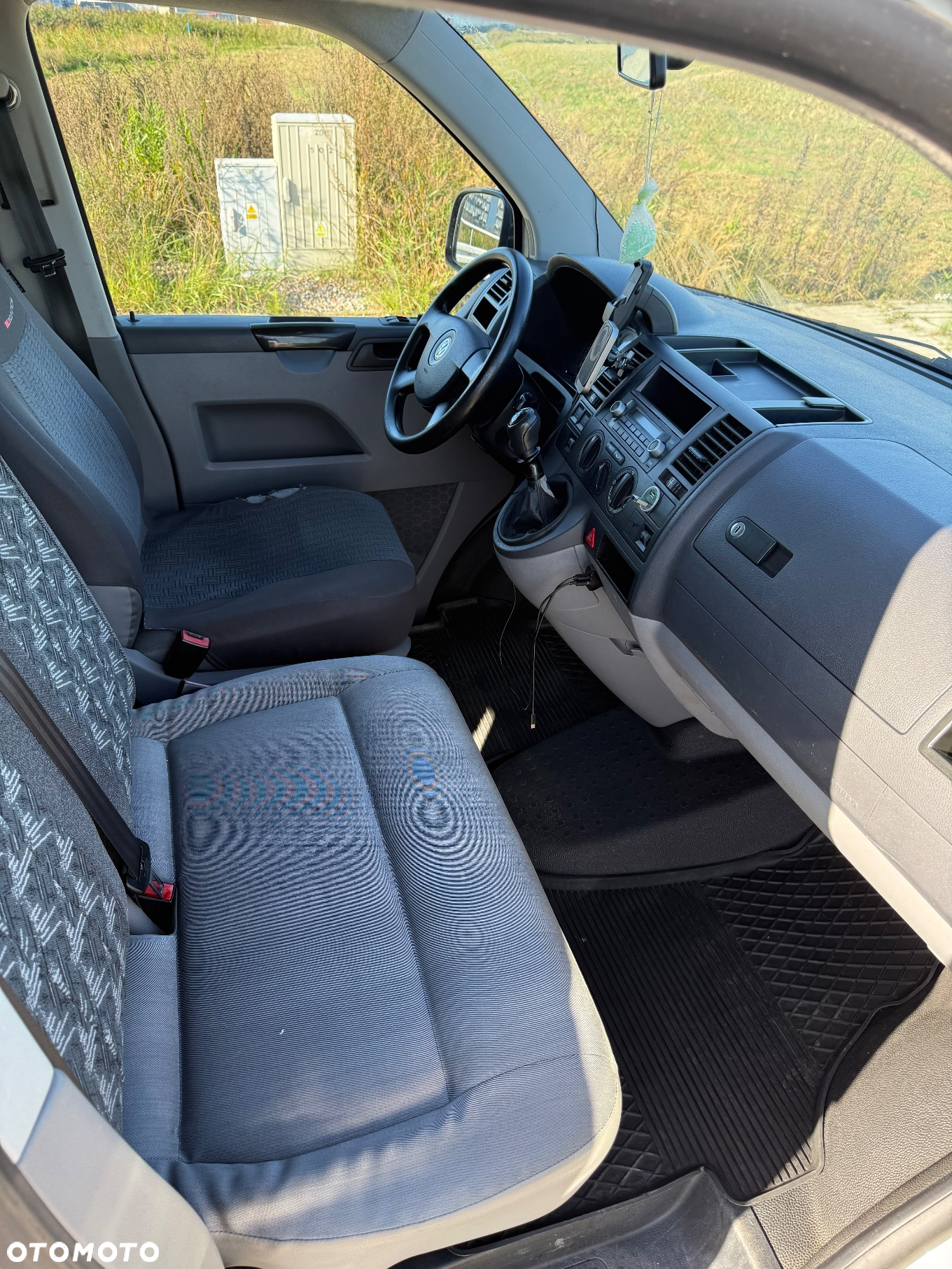 Volkswagen Transporter T5 TDI L2H1 - 8