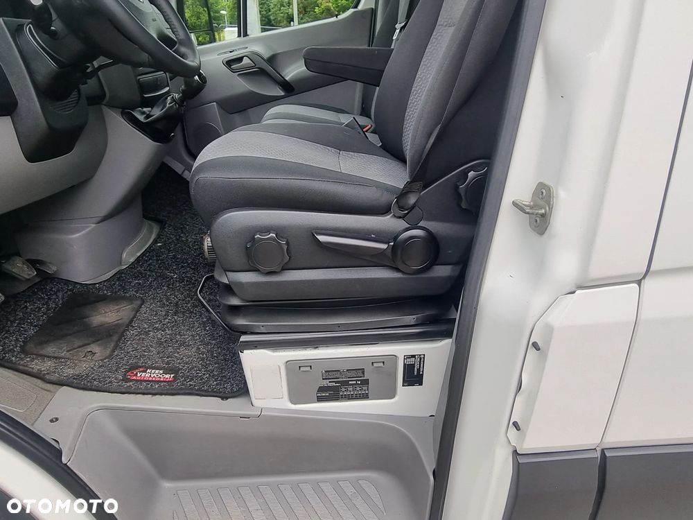 Volkswagen Crafter - 12