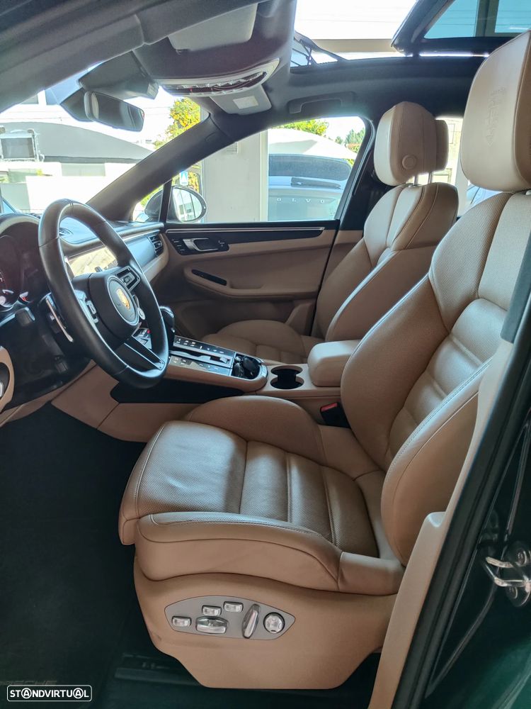 Porsche Macan T - 14