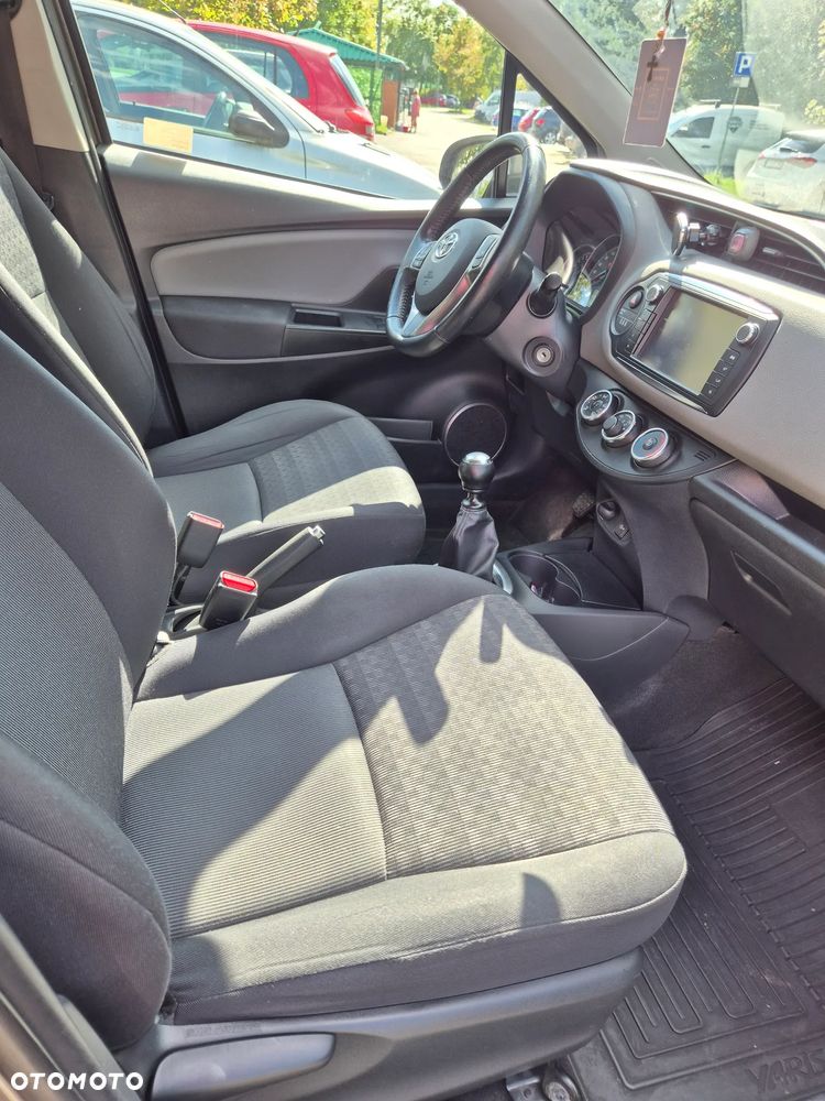 Toyota Yaris 1.33 Premium - 13