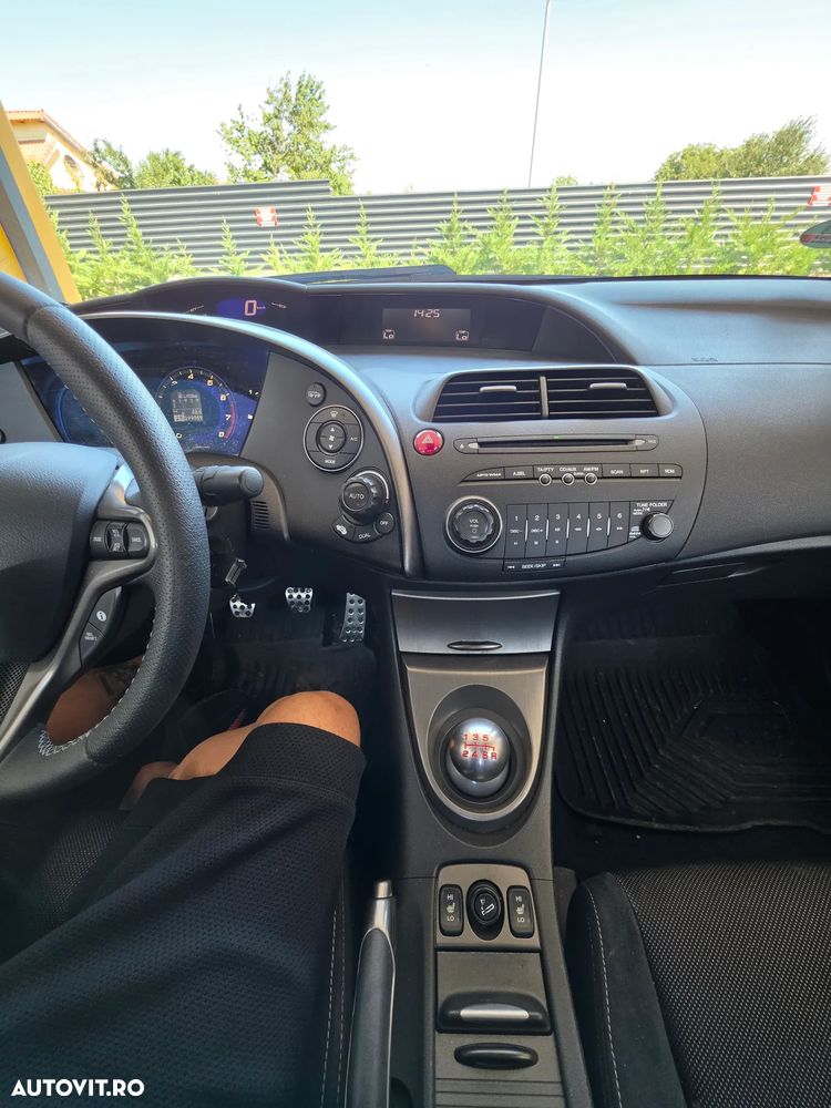 Honda Civic 1.4 i-VTEC Sport - 8