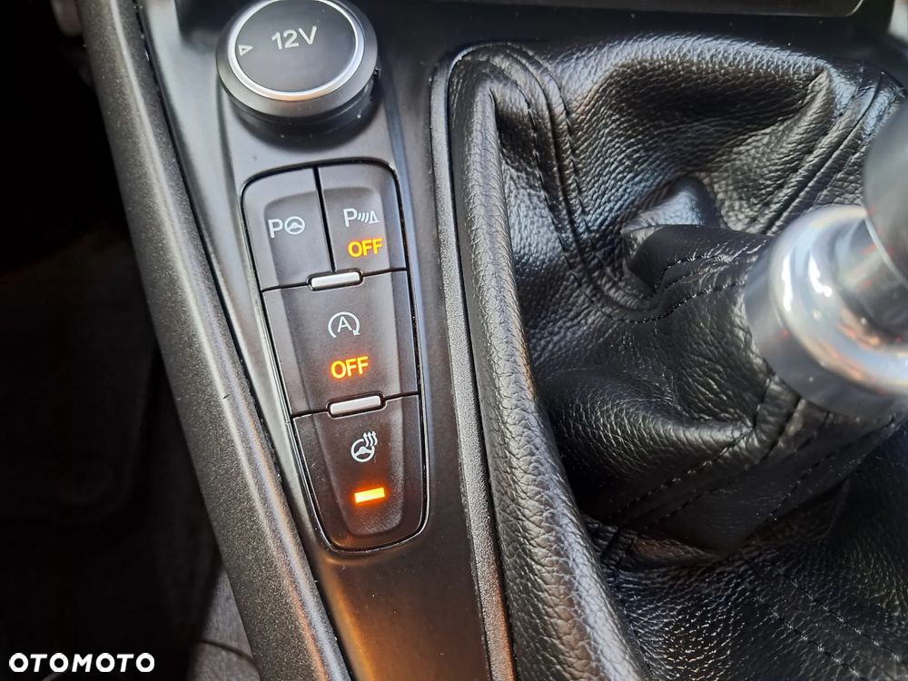 Ford Focus ver-1-5-ecoboost-start--stopp--system-business-edition - 27