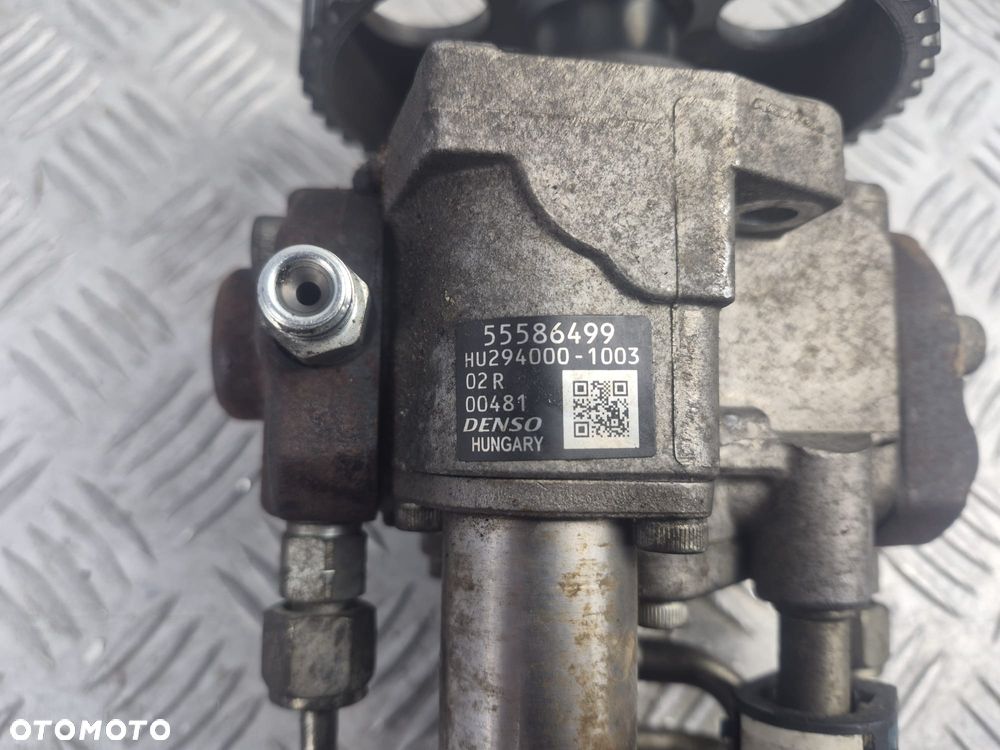 Pompa wtryskowa Opel Astra J 55586499 - 6