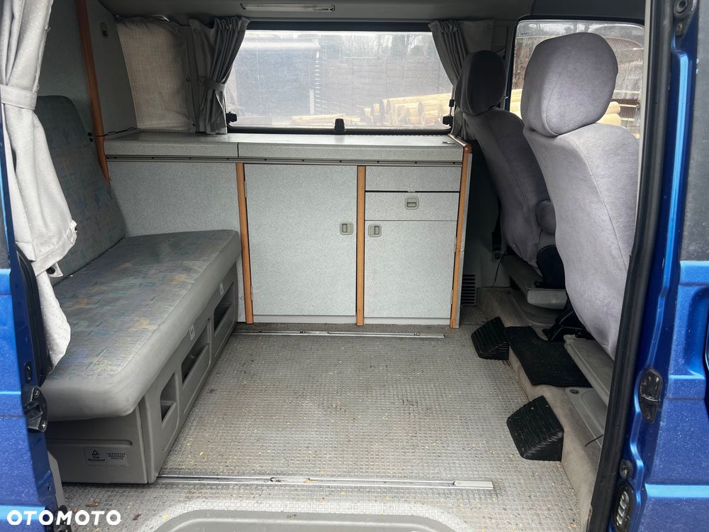 Volkswagen California - 13