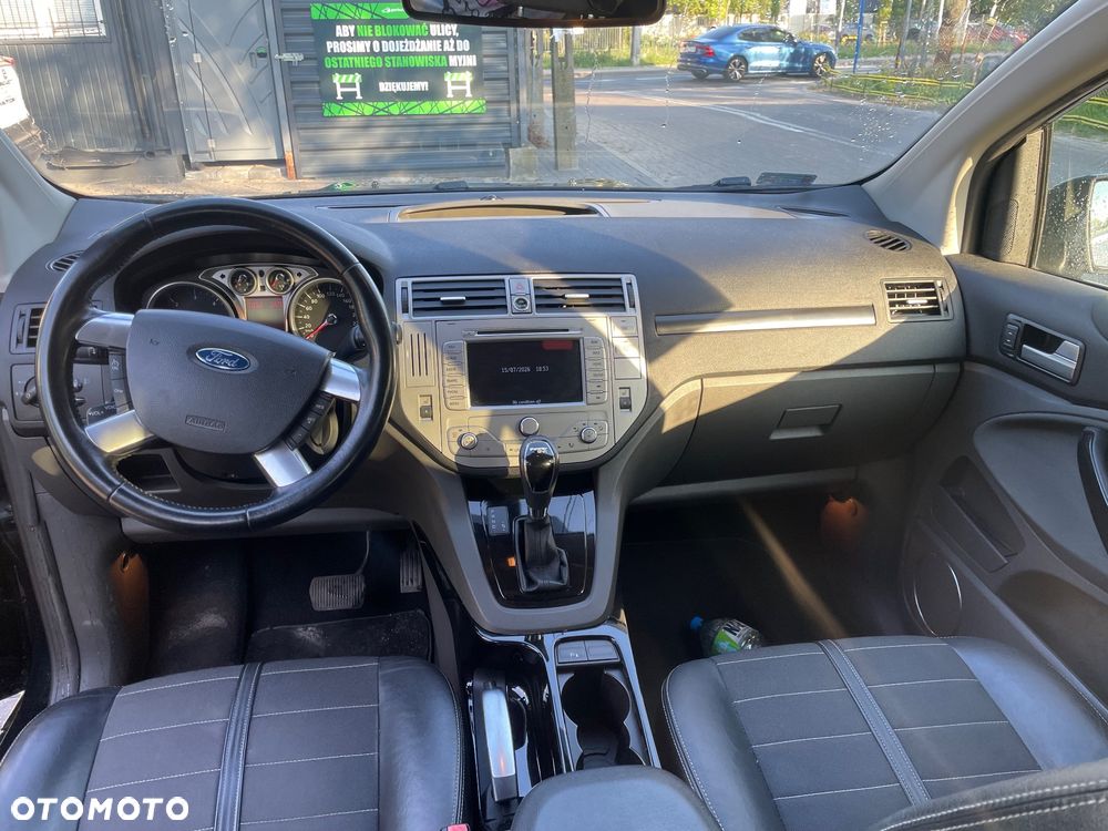 Ford Kuga 2.0 TDCi 4x4 Titanium - 2