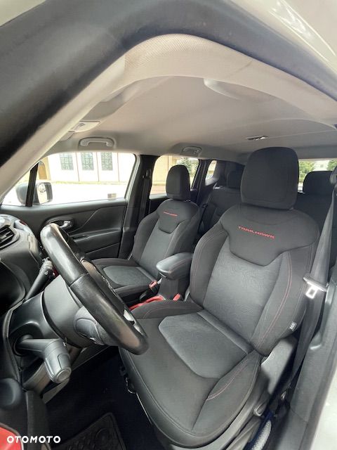 Jeep Renegade - 11