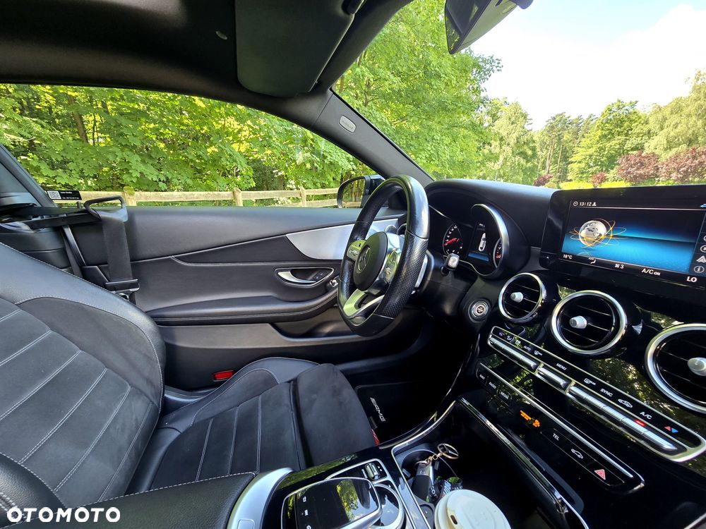 Mercedes-Benz Klasa C 300 4MATIC 9G-TRONIC - 9