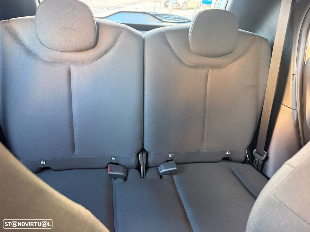 Toyota Aygo x-play - 40