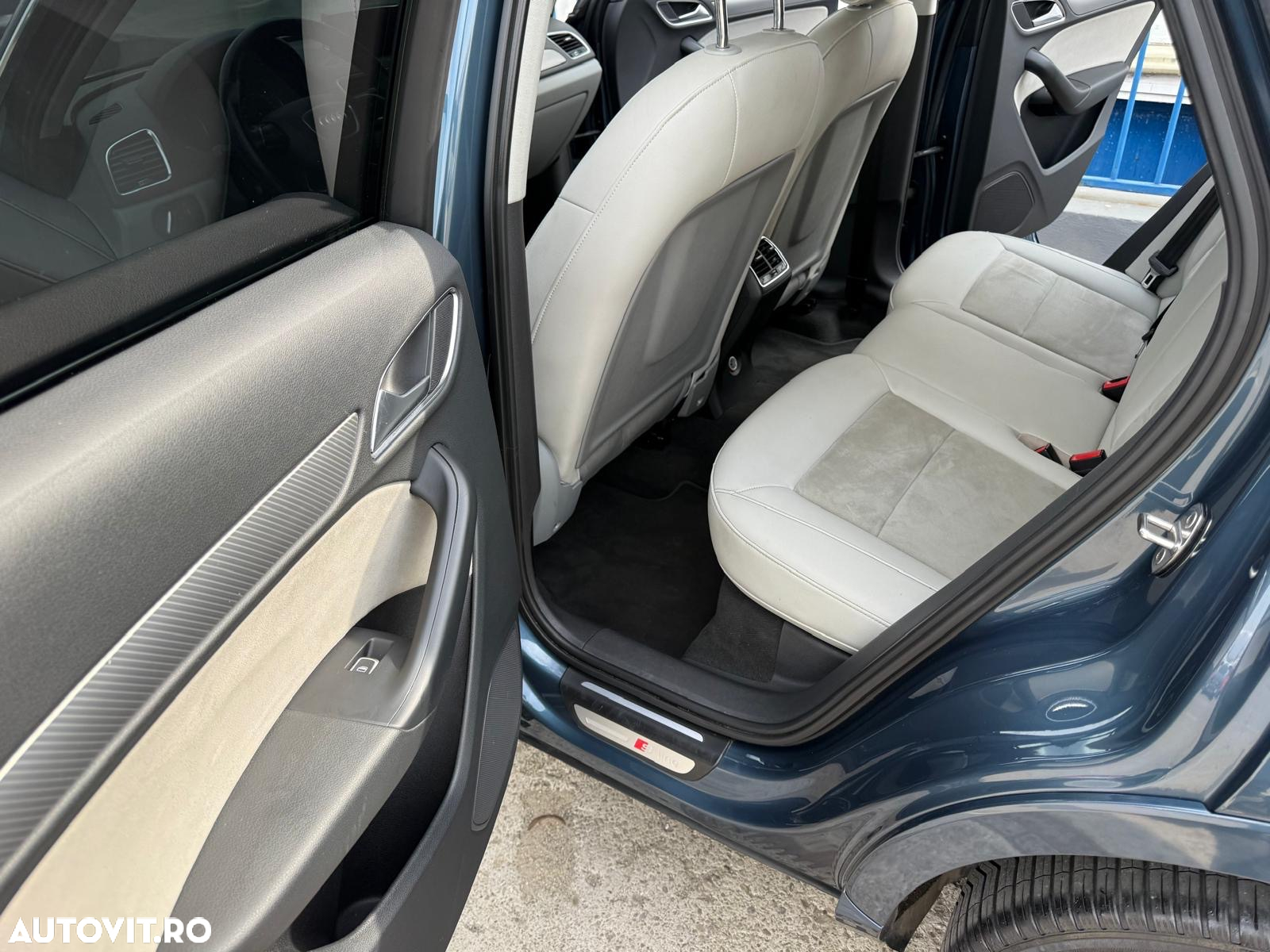 Audi Q3 2.0 TDI Quattro Stronic Design - 5