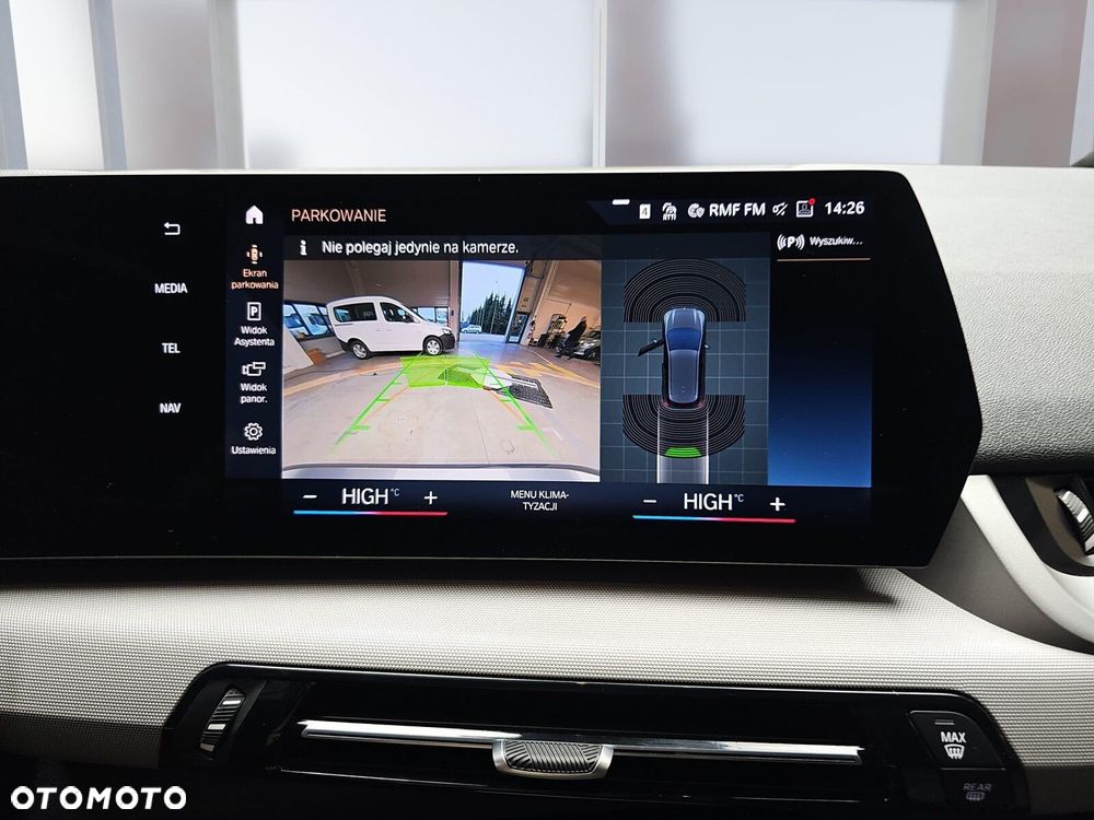 BMW Seria 2 218i - 13