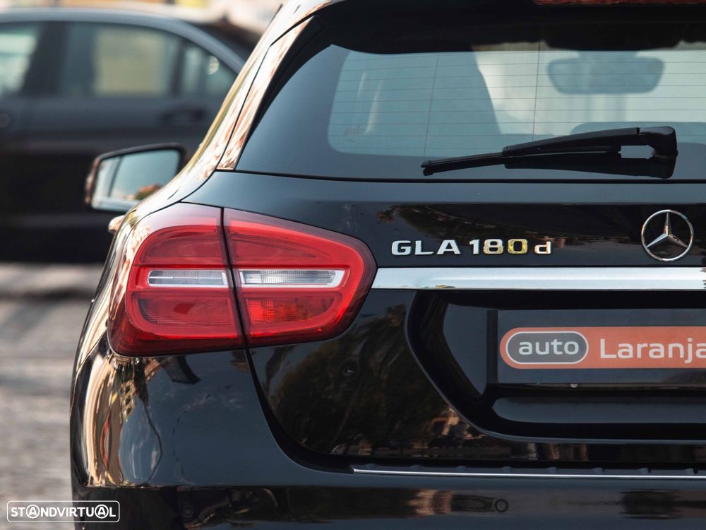 Mercedes-Benz GLA 180 CDI Urban - 14
