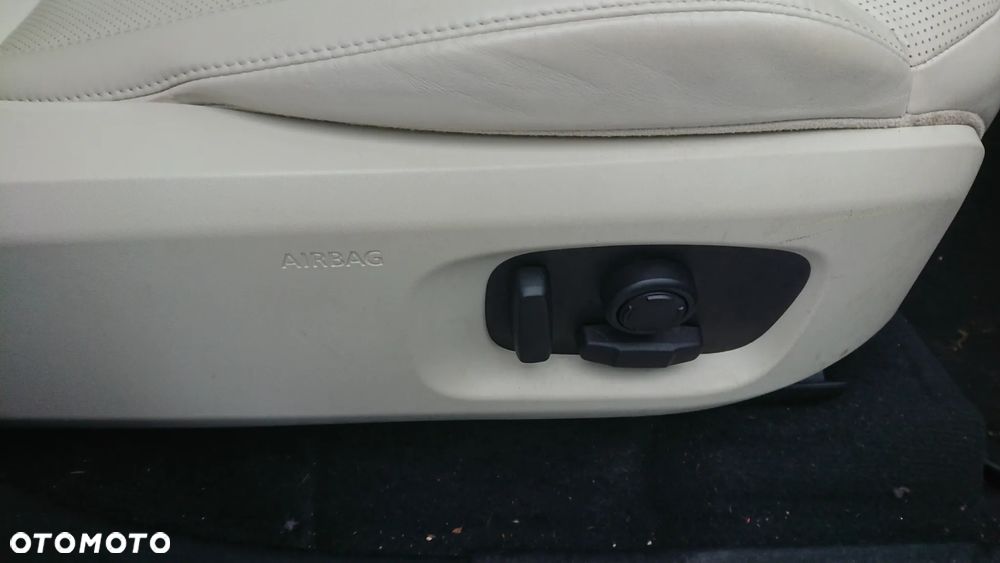 Land Rover Range Rover Evoque - 26