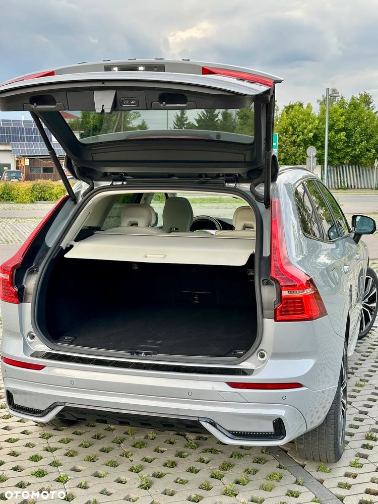 Volvo XC 60 B5 B AWD Plus Dark - 13