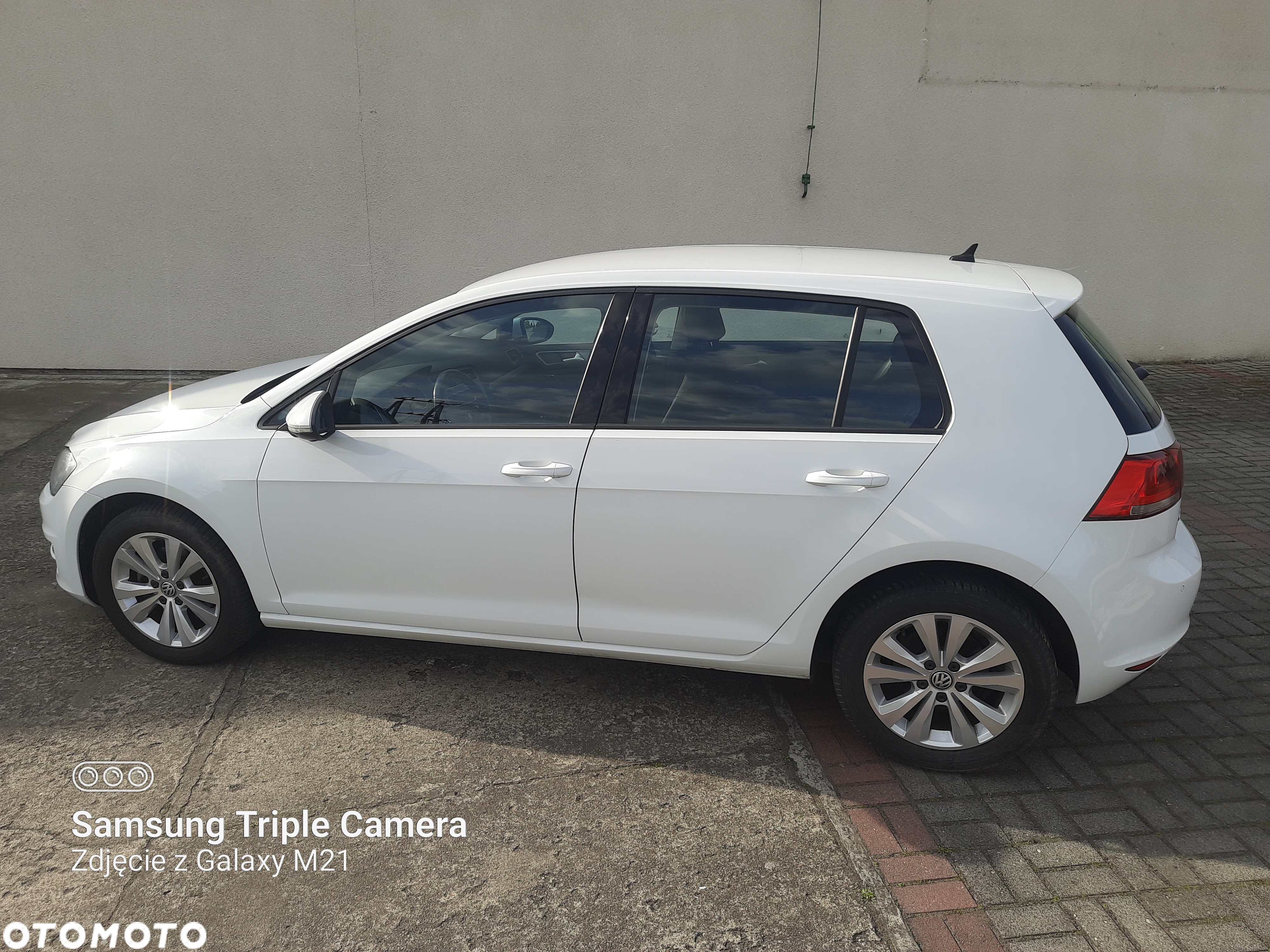 Volkswagen Golf - 6