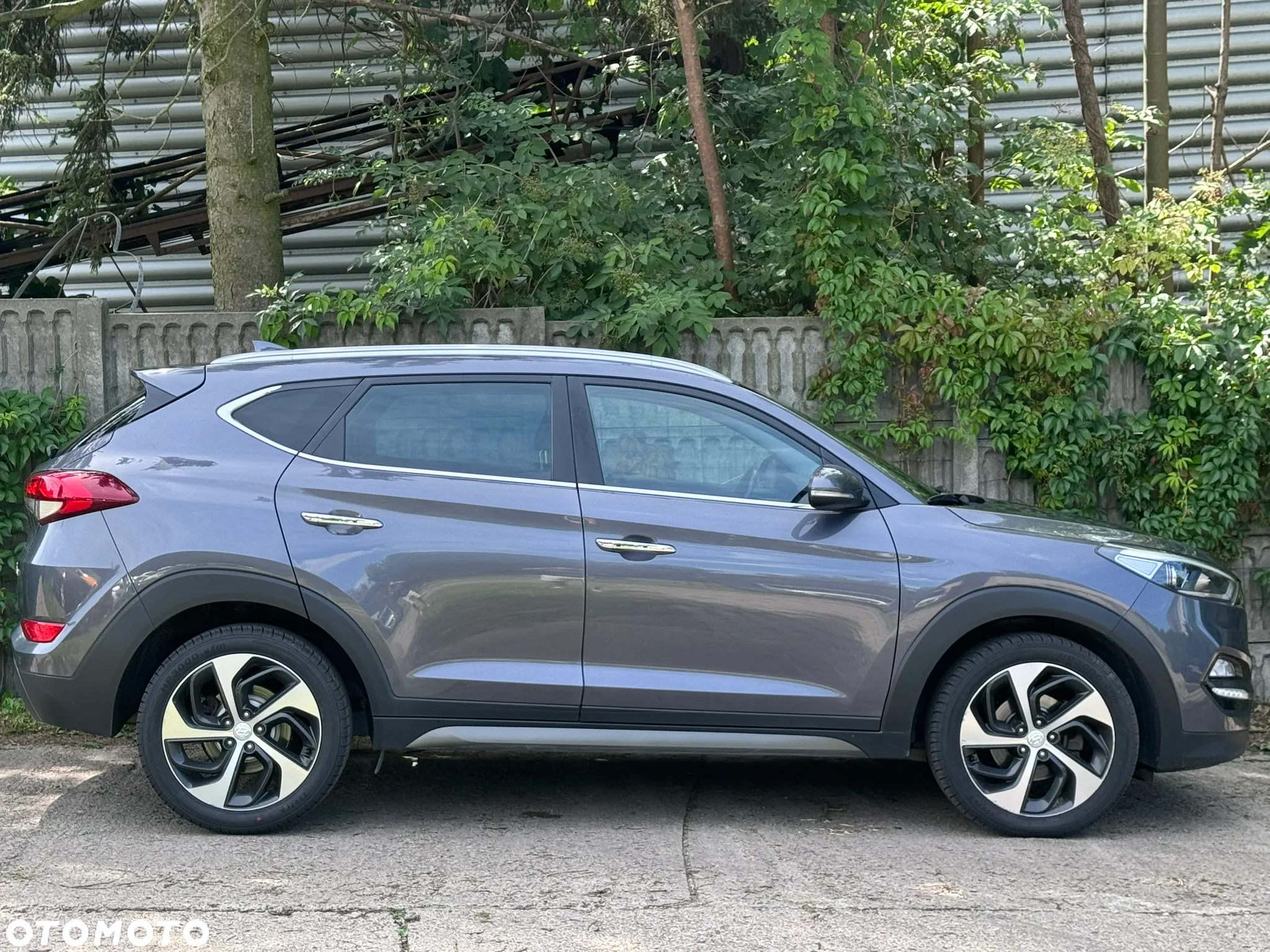 Hyundai Tucson 1.7 CRDI BlueDrive Style 2WD - 12