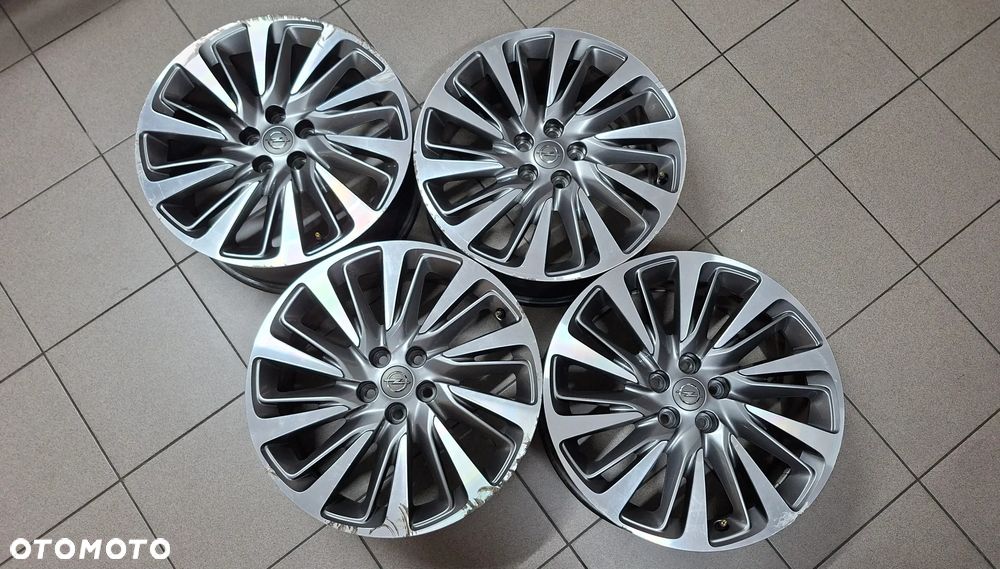 Felgi Aluminiowe 18 Opel Astra K 5x105 ET 44 - 1