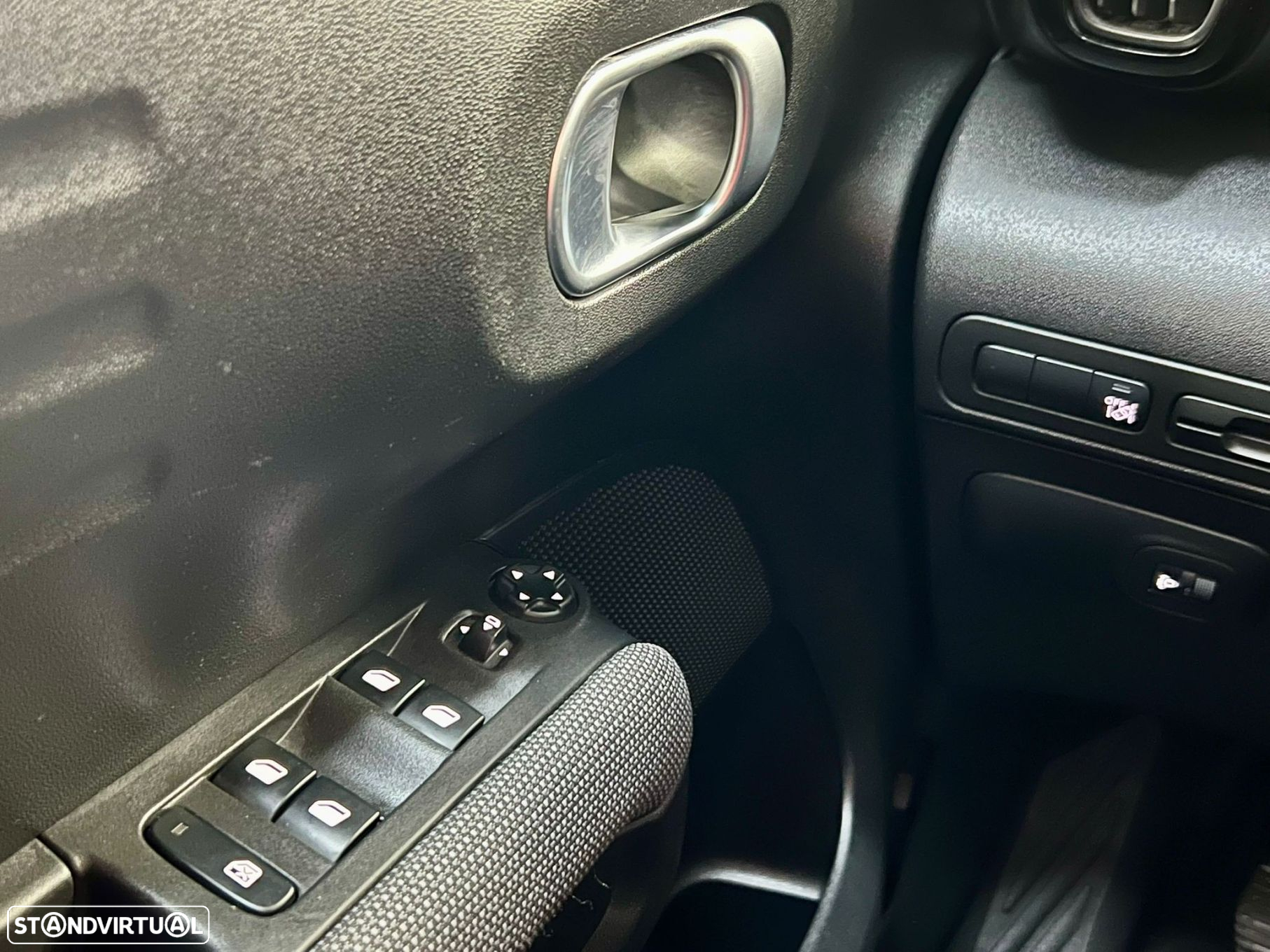 Citroën C3 Aircross 1.5 BlueHDi Shine S&S - 18