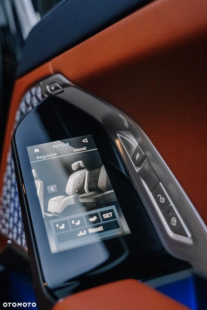BMW Seria 7 M760e PHEV xDrive sport - 7