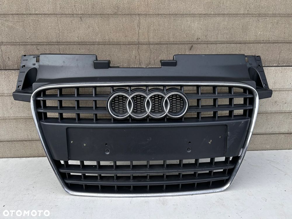 AUDI TT 8J 8J0853651 ATRAPA GRILL CHROM EMBLEMAT ZDERZAK PRZÓD PRZEDNI