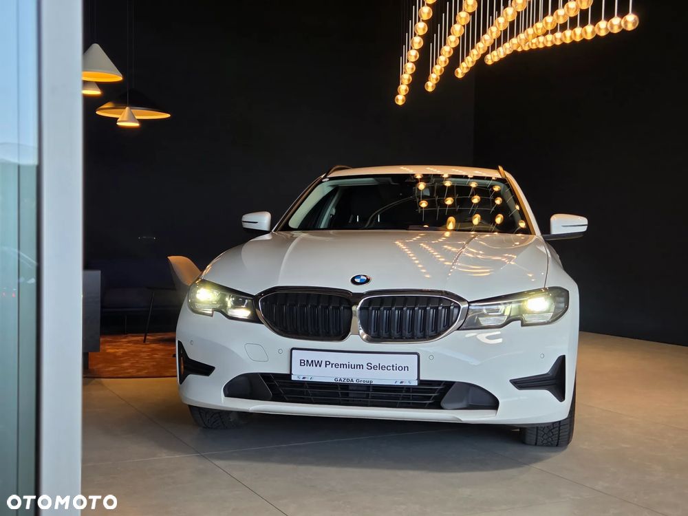 BMW Seria 3 318i Advantage - 2