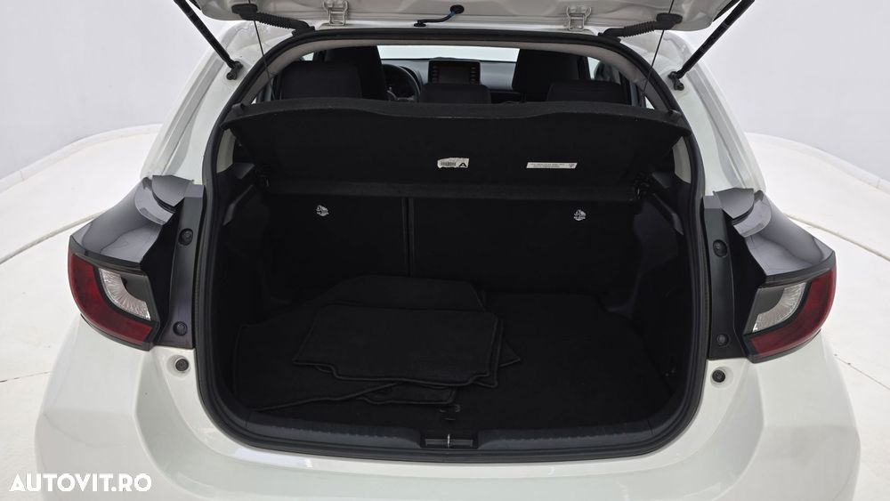 Toyota Yaris 1.5 VVT-i HSD Eco - 25