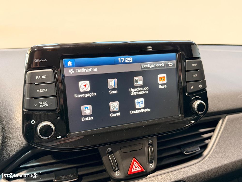 Hyundai i30 1.6 CRDI Comfort+Navi - 15