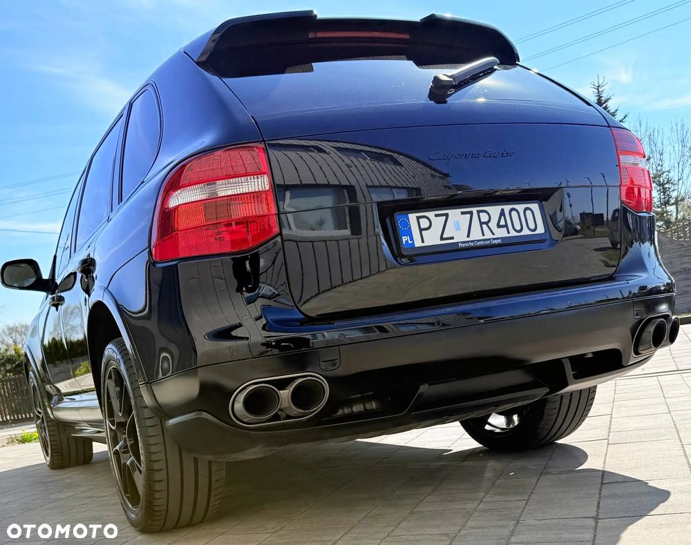 Porsche Cayenne Turbo - 5