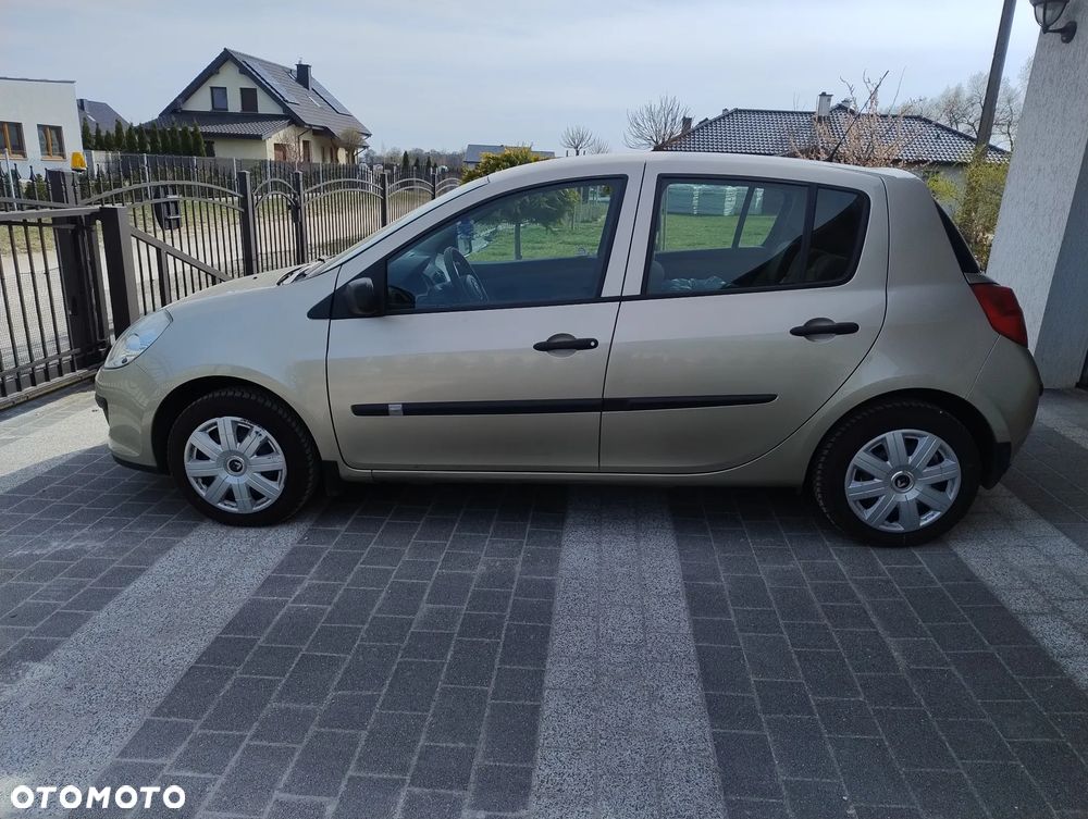 Renault Clio 1.2 16V Alize - 6
