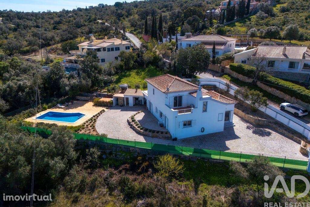 Casa / Villa T3 em Santa Bárbara de Nexe - Grande imagem: 4/37