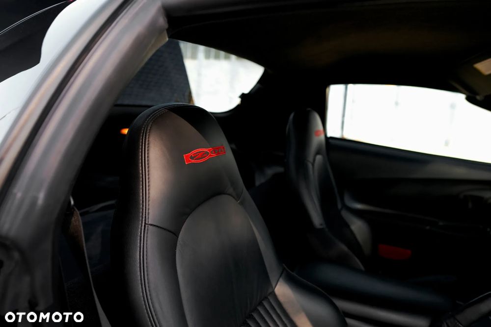 Chevrolet Corvette - 30