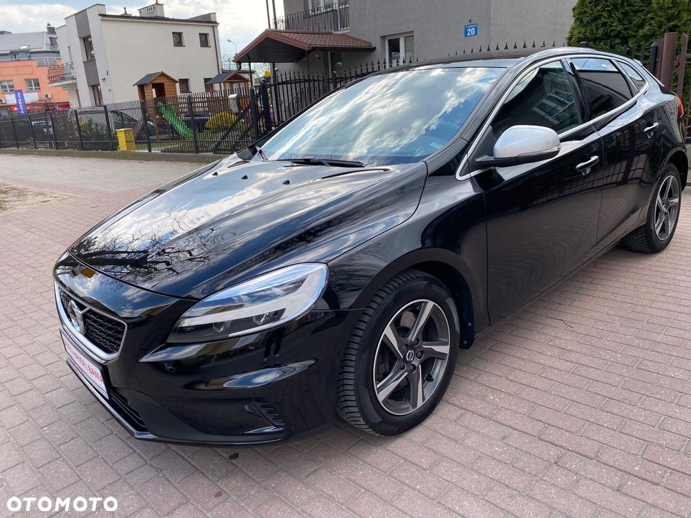 Volvo V40 D3 Geartronic RDesign - 21