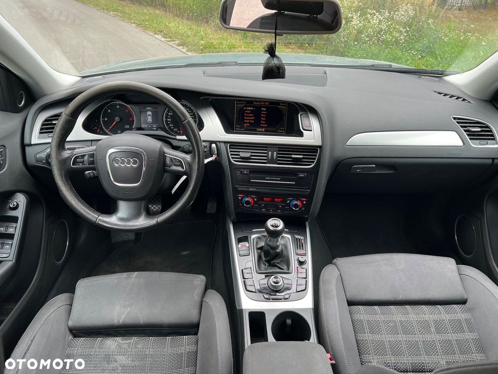 Audi A4 Avant - 9