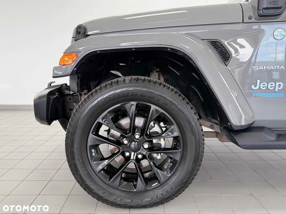 Jeep Wrangler - 8