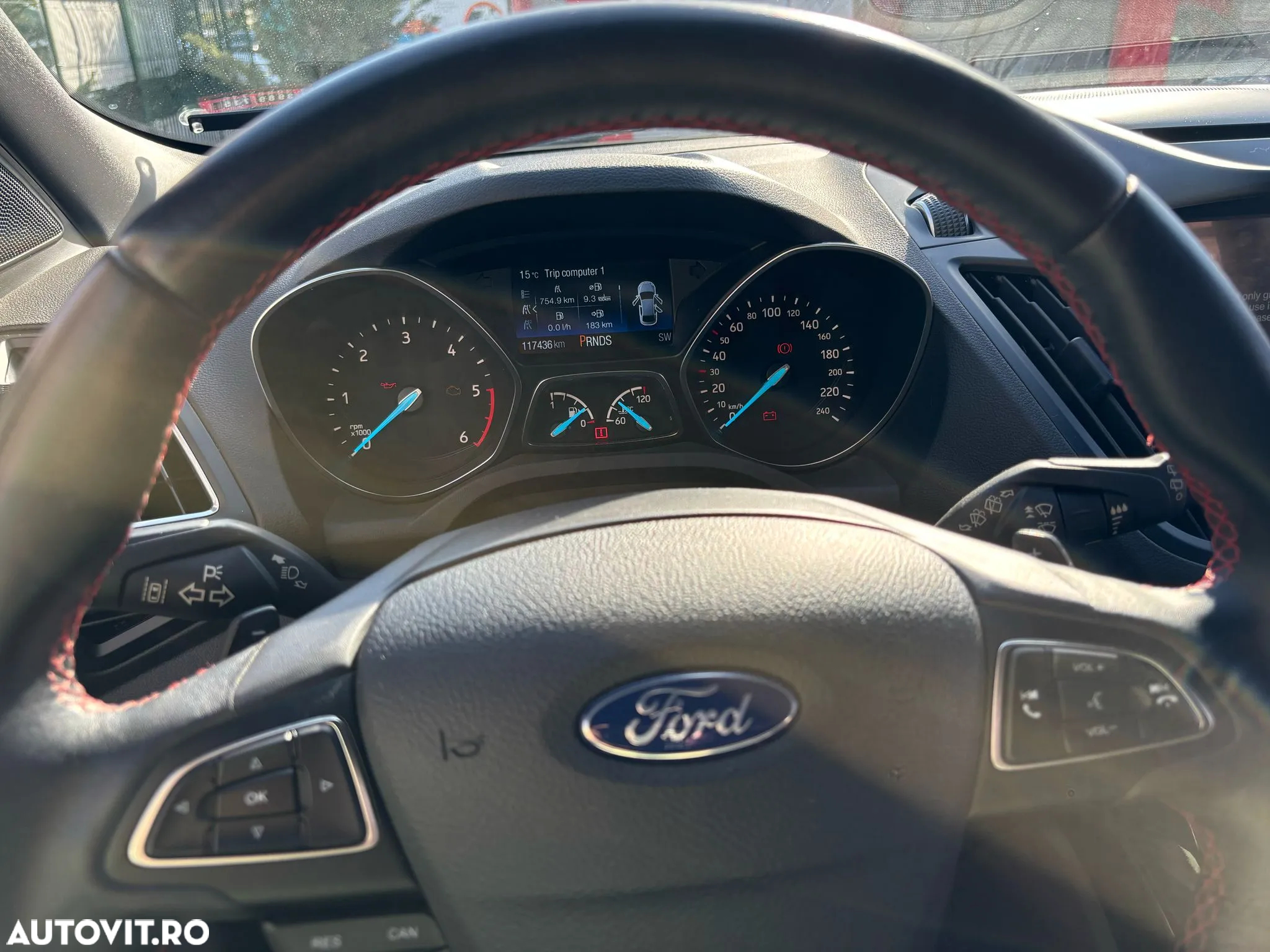 Ford Kuga 2.0 TDCi 4WD Powershift ST-Line - 14