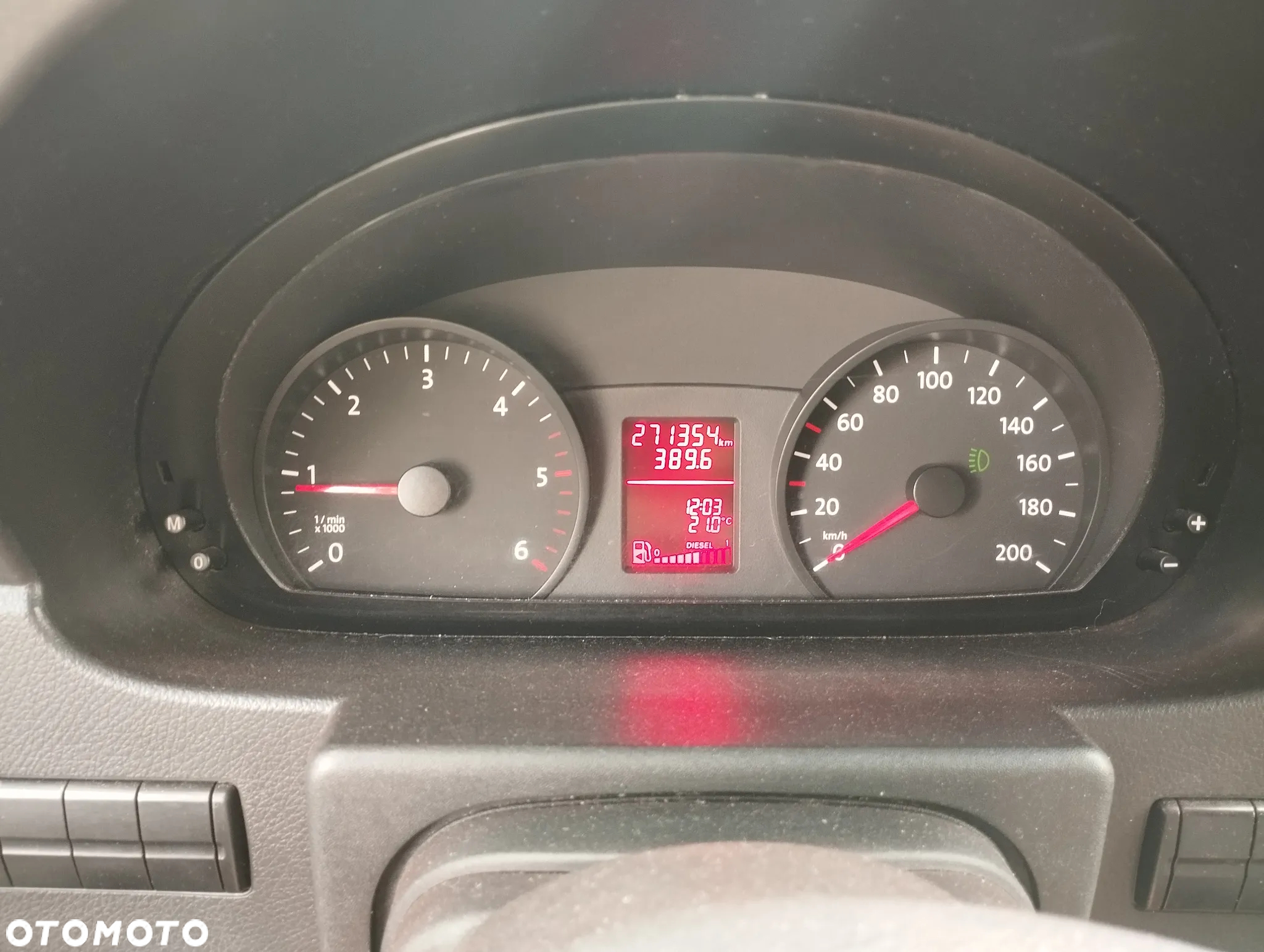 Volkswagen Crafter - 11