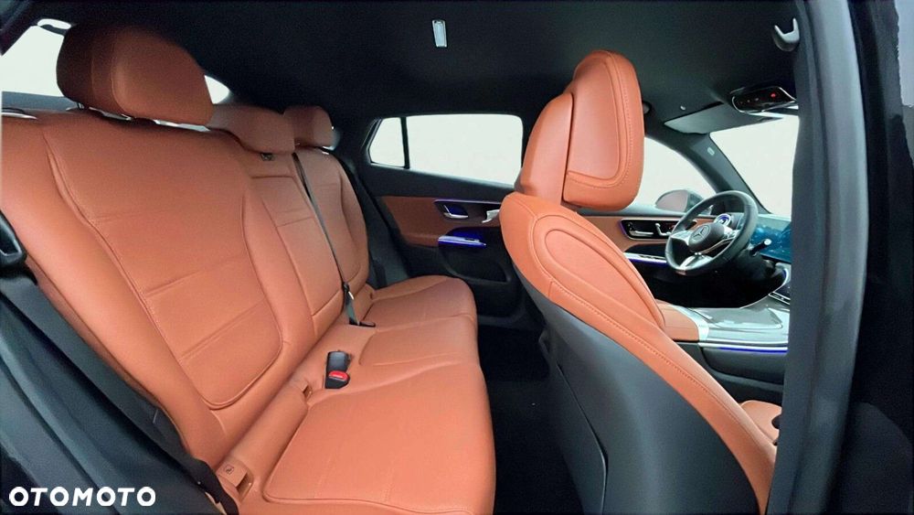 Mercedes-Benz GLC - 21