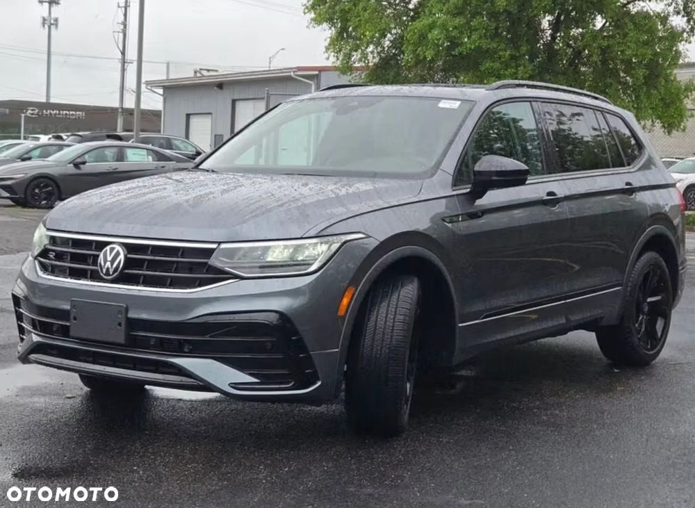 Volkswagen Tiguan - 2