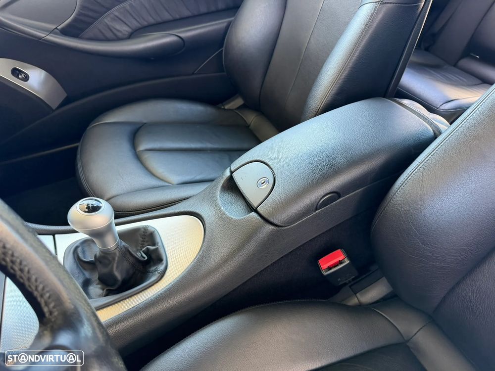 Mercedes-Benz CLK 220 CDI Avantgarde Sport Edition - 25