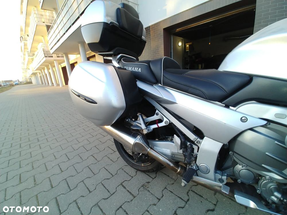 Yamaha FJR - 9