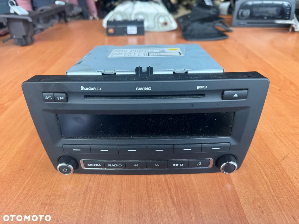 Radio Skoda Octavia II lift 1z0035161f Swing MP3 - 1