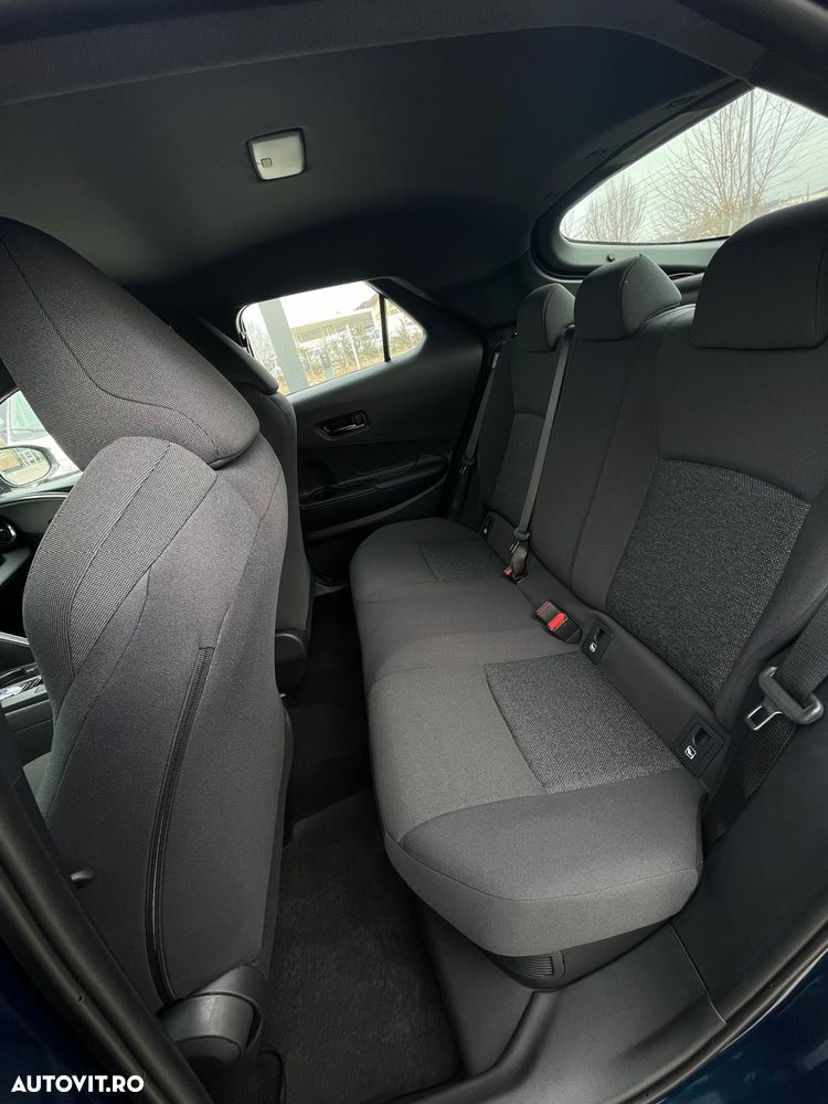 Toyota C-HR 1.8 HEV 140 CP 4x2 CVT Active - 19