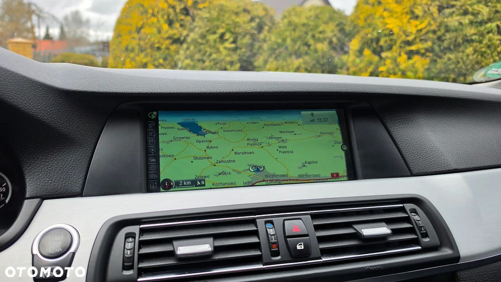 BMW Seria 5 530d xDrive Luxury Line - 30