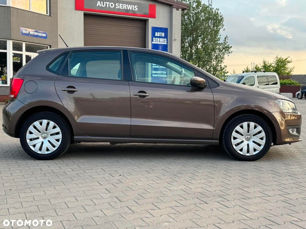 Volkswagen Polo 1.4 16V Comfortline - 25