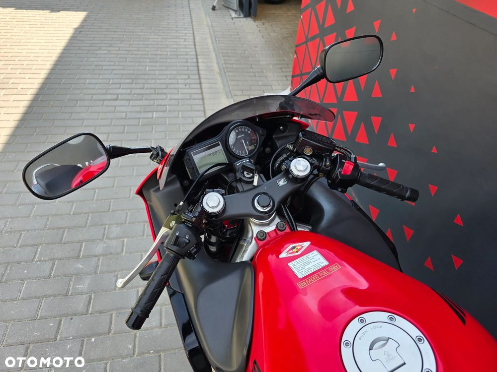 Honda CBR - 16