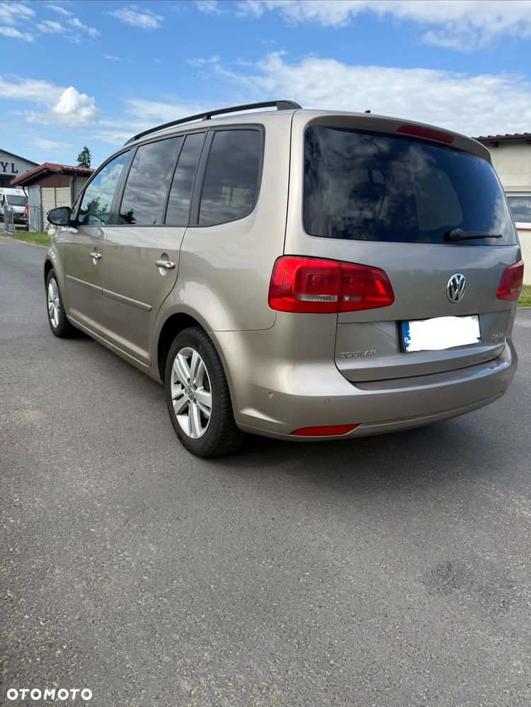 Volkswagen Touran 2.0 TDI DPF BlueMotion Technology MATCH - 4