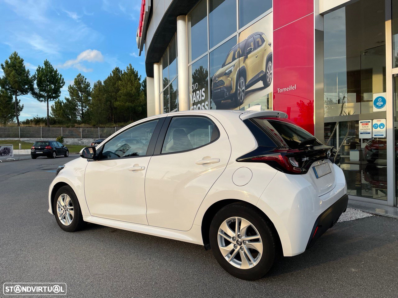 Toyota Yaris 1.0 VVT-i Comfort Plus - 3