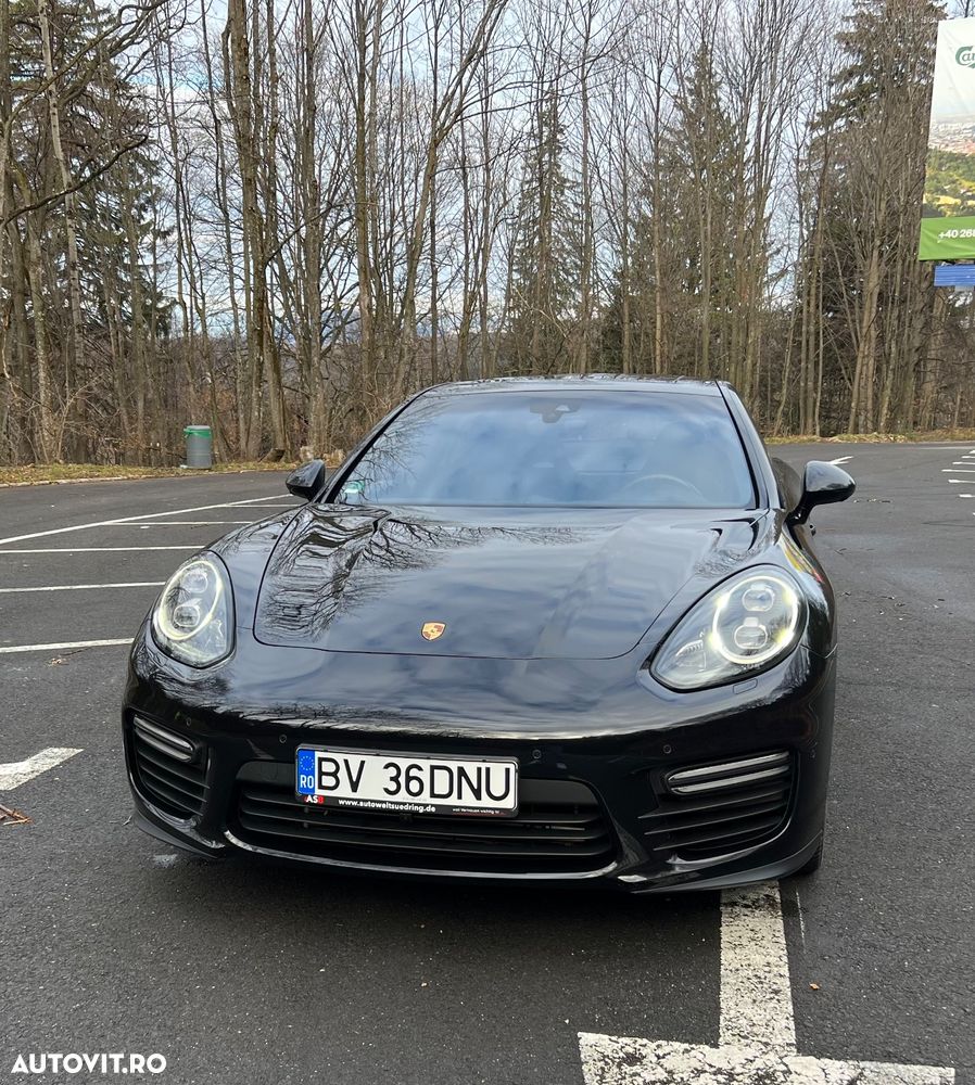 Porsche Panamera 4.8 PDK GTS - 3